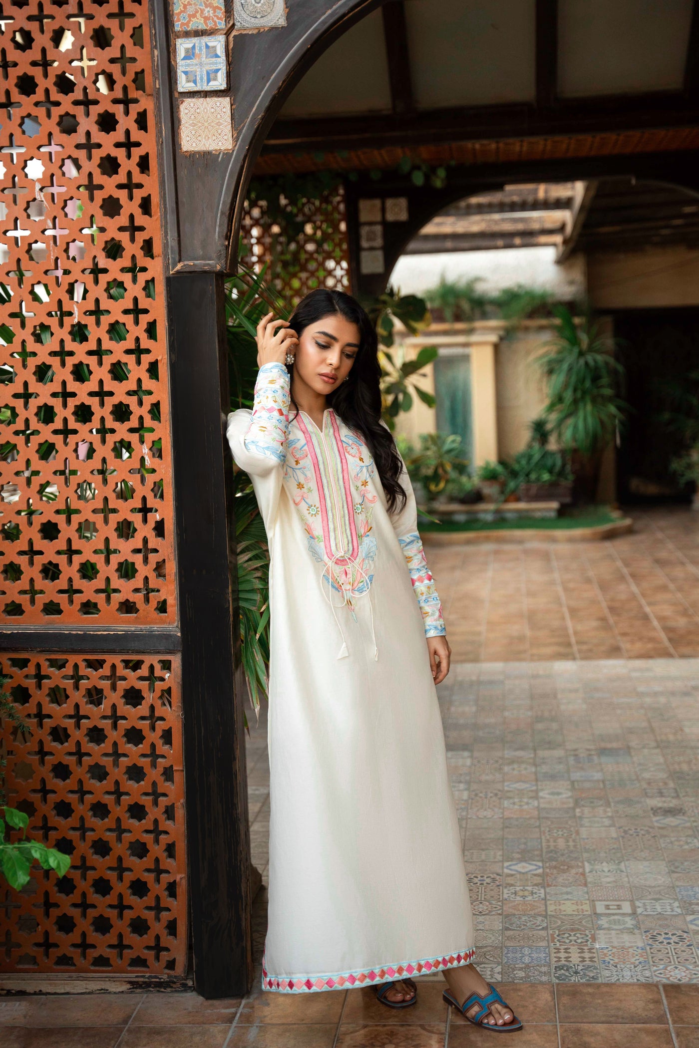 Rangeen Ensemble Kaftan — 1