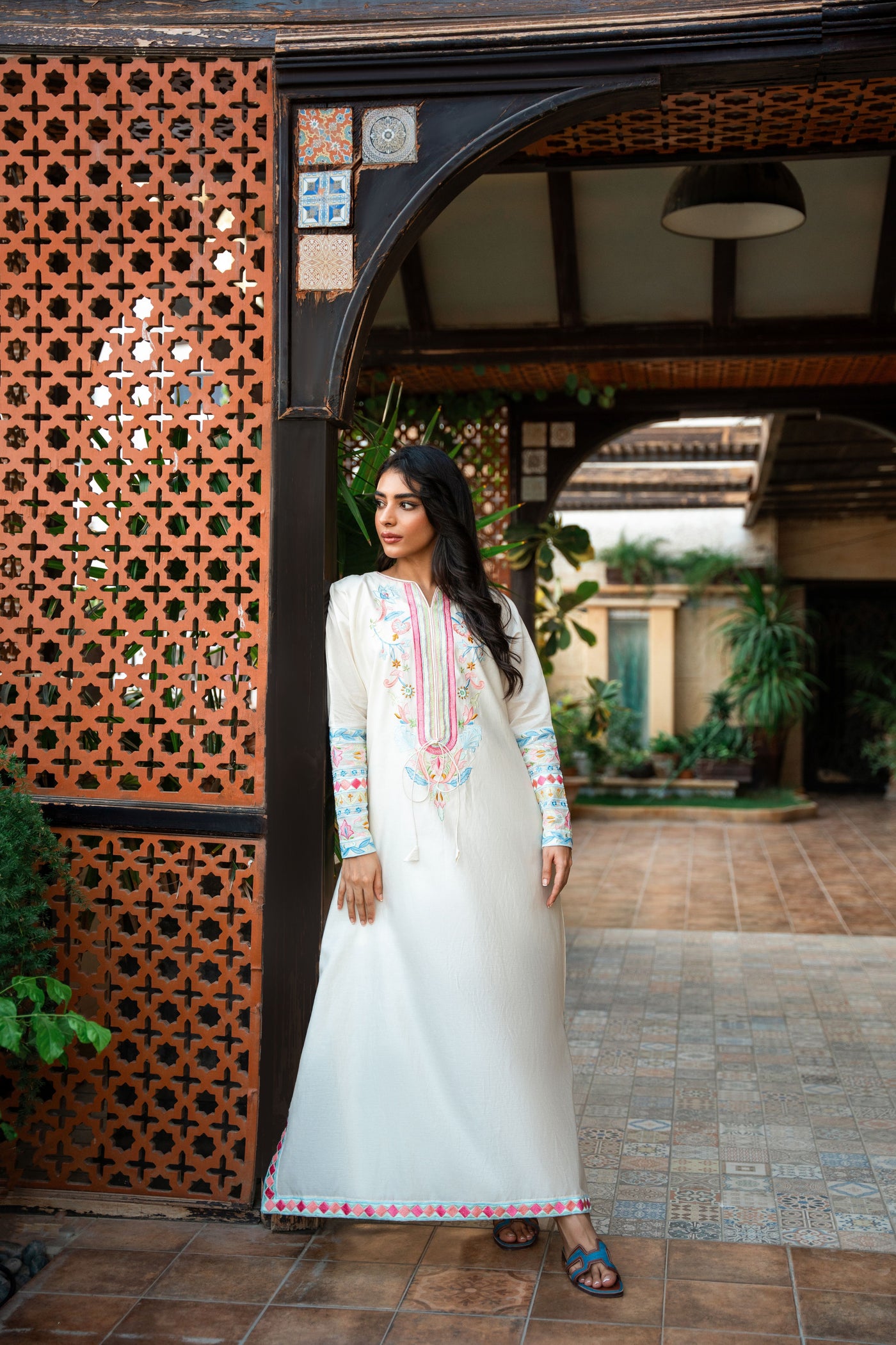 Rangeen Ensemble Kaftan — 2