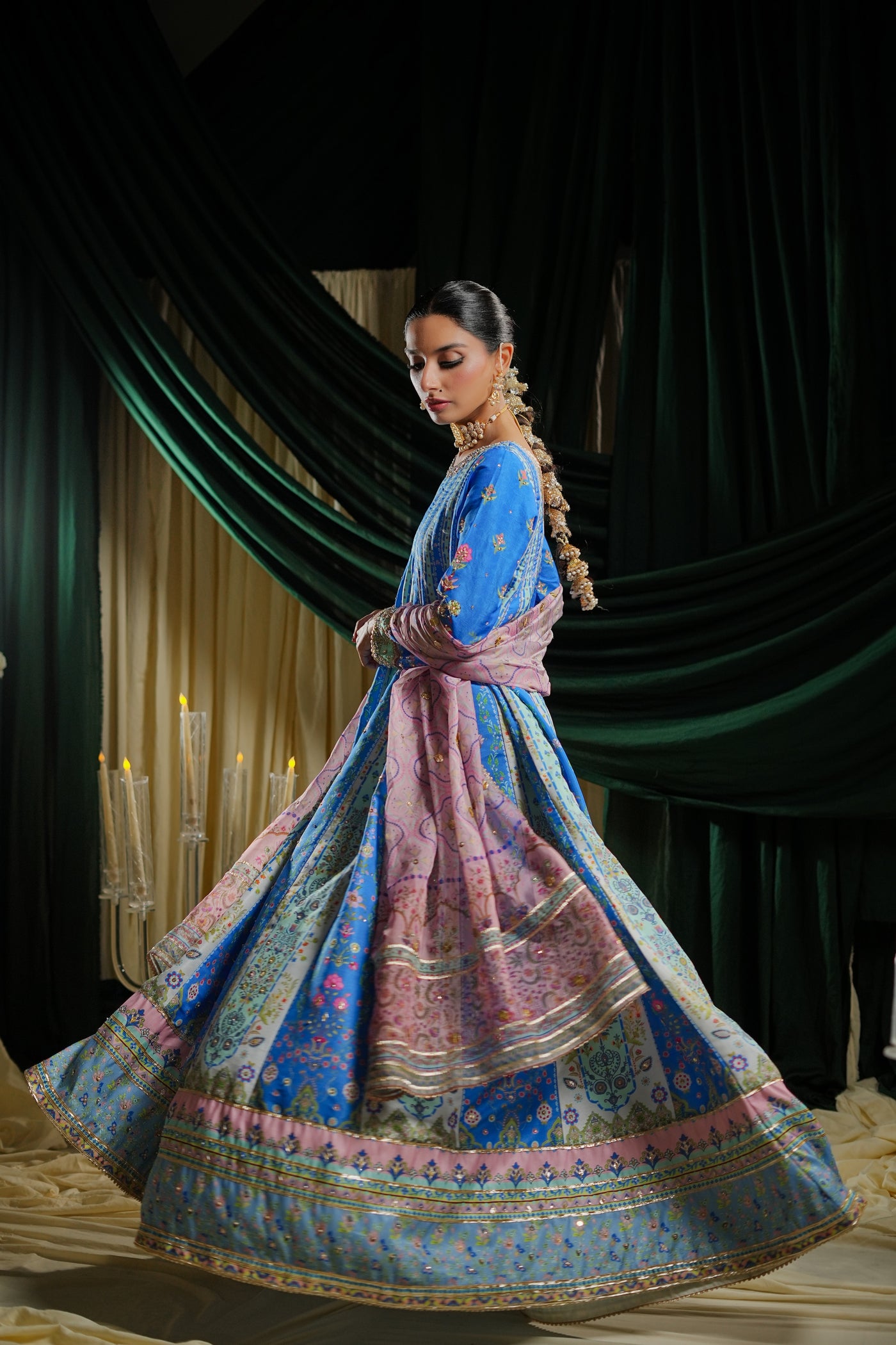 JHOOM — 2