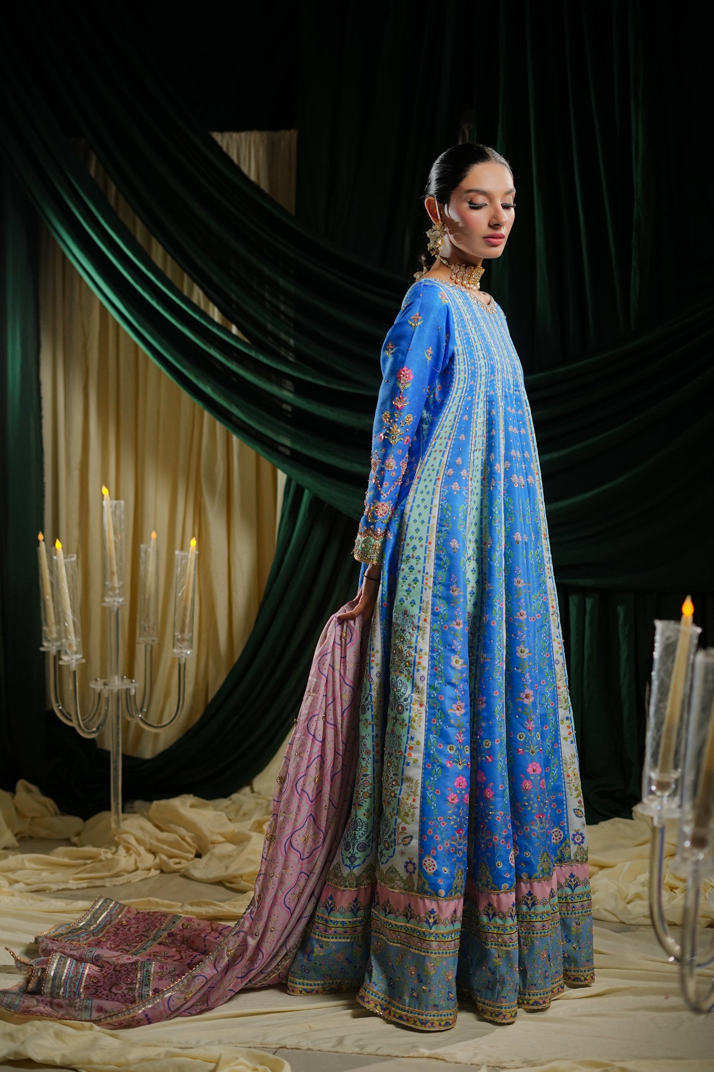 JHOOM — 4